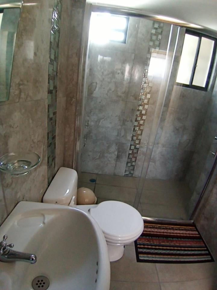 קיטו Hostal Atlantis מראה חיצוני תמונה